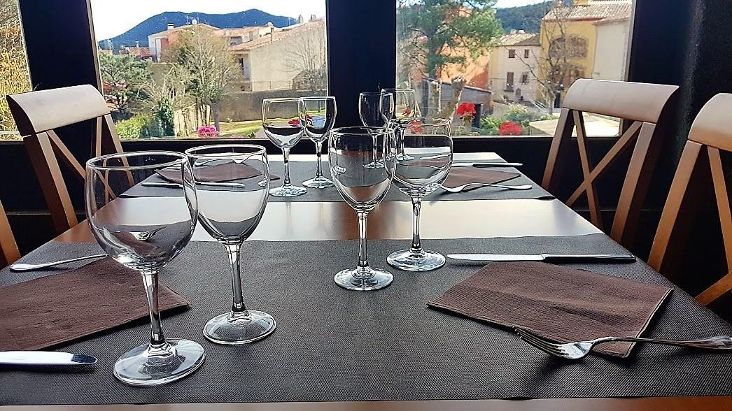 Hotel La Fonda Dels Pirineus マサネット・デ・カブリニス エクステリア 写真